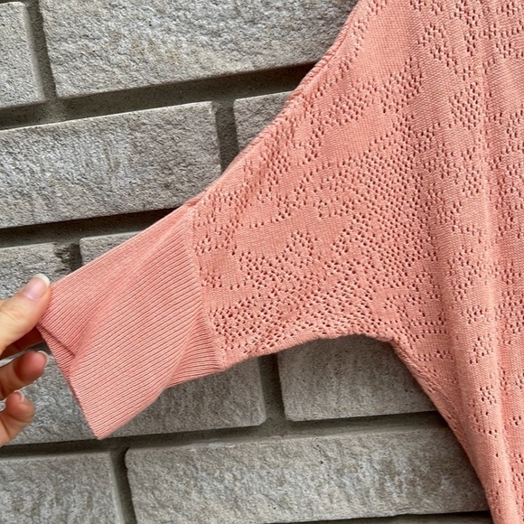 Kismet Open Knit Dolman Short Sleeve Sweater - Coral Size M - Picture 6 of 10